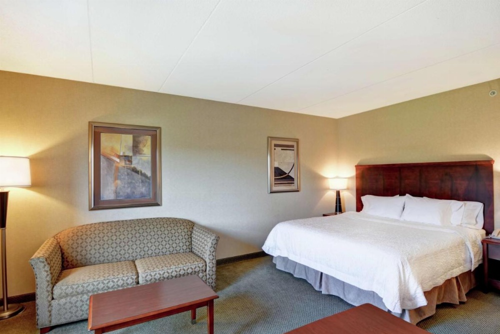 Room image 3