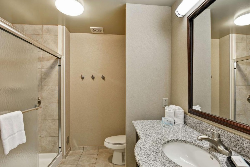 Room image 3