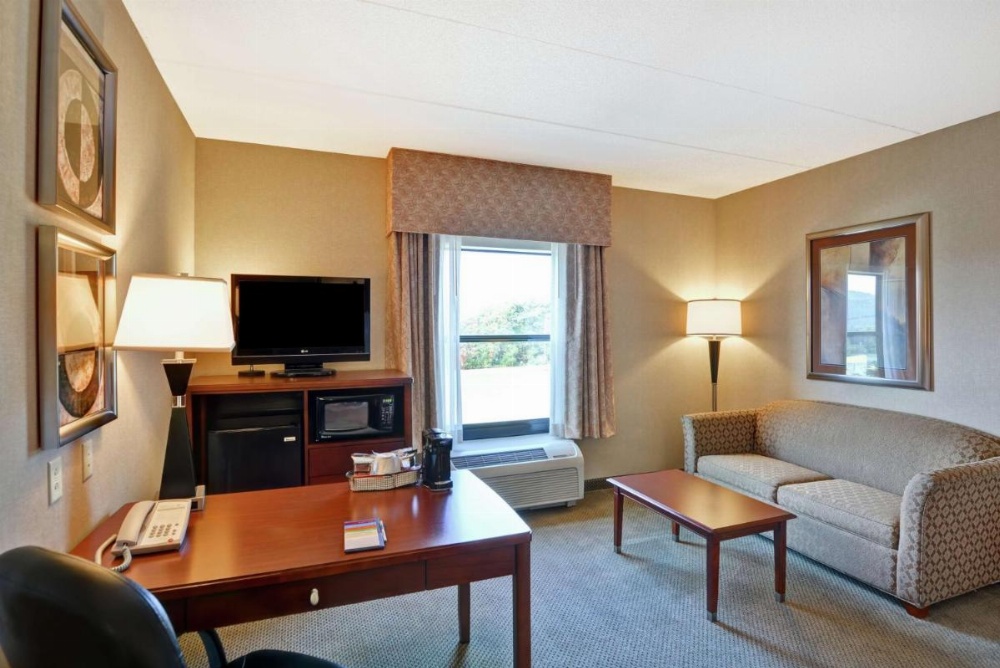 Executive King Room with Sofa Bed - Non-Smoking